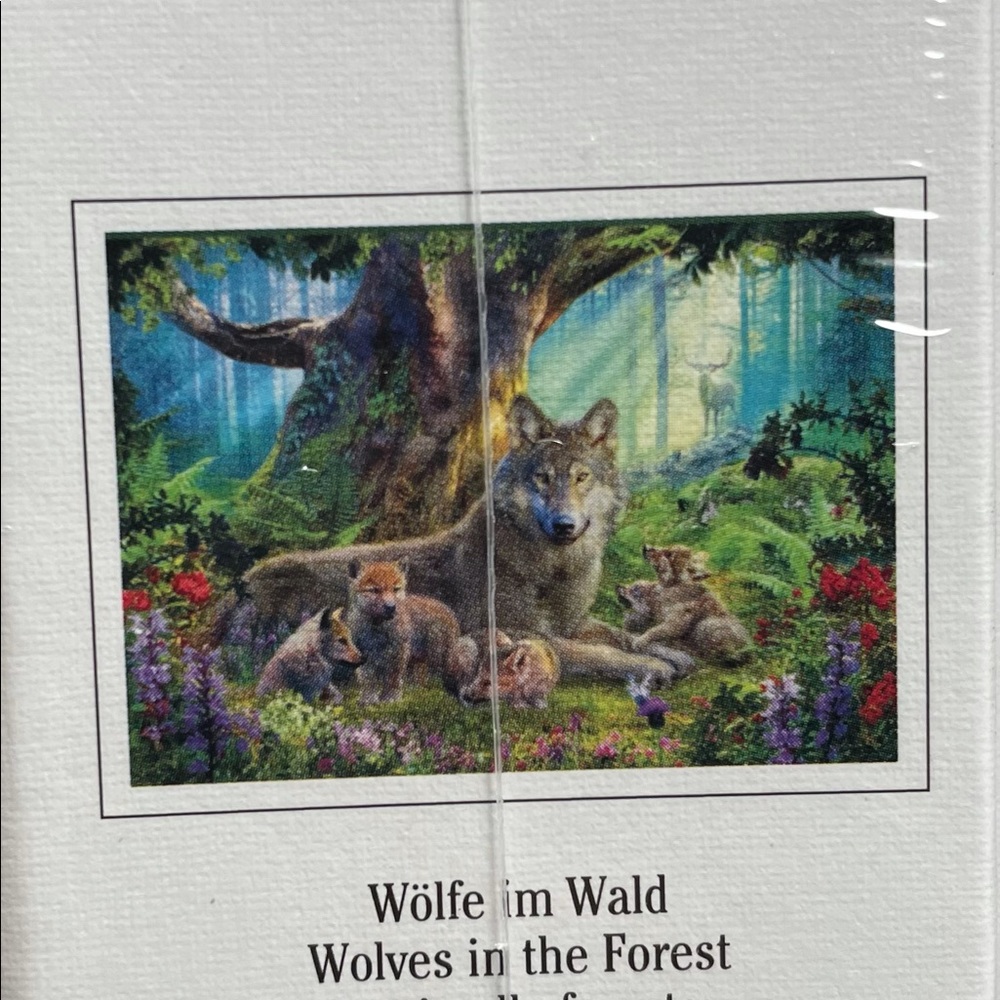 Wolves in a pack - Picture 2 of 4